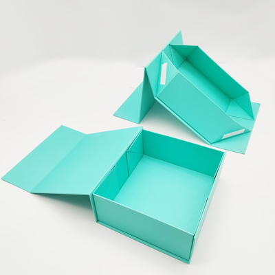 Cajas de regalo de cartón de cartón duro.