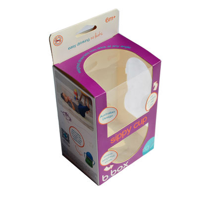 Caja de papel de la botella de leche con la ventana clara