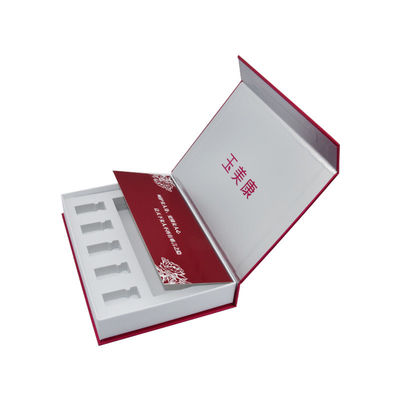 Caja de regalo magnética rígida del cierre de solapa con EVA Insert Cutout ULTRAVIOLETA reversa