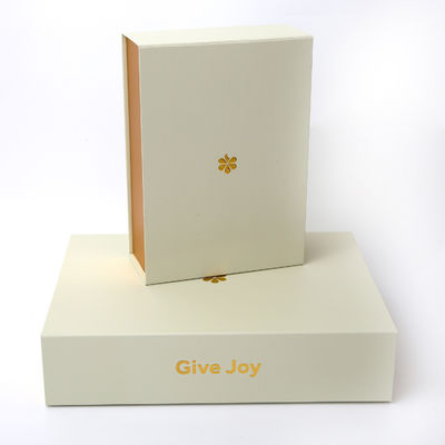 Hoja de oro magnética plegable de la caja de regalo del pdf Logo Garment Shoes Packaging